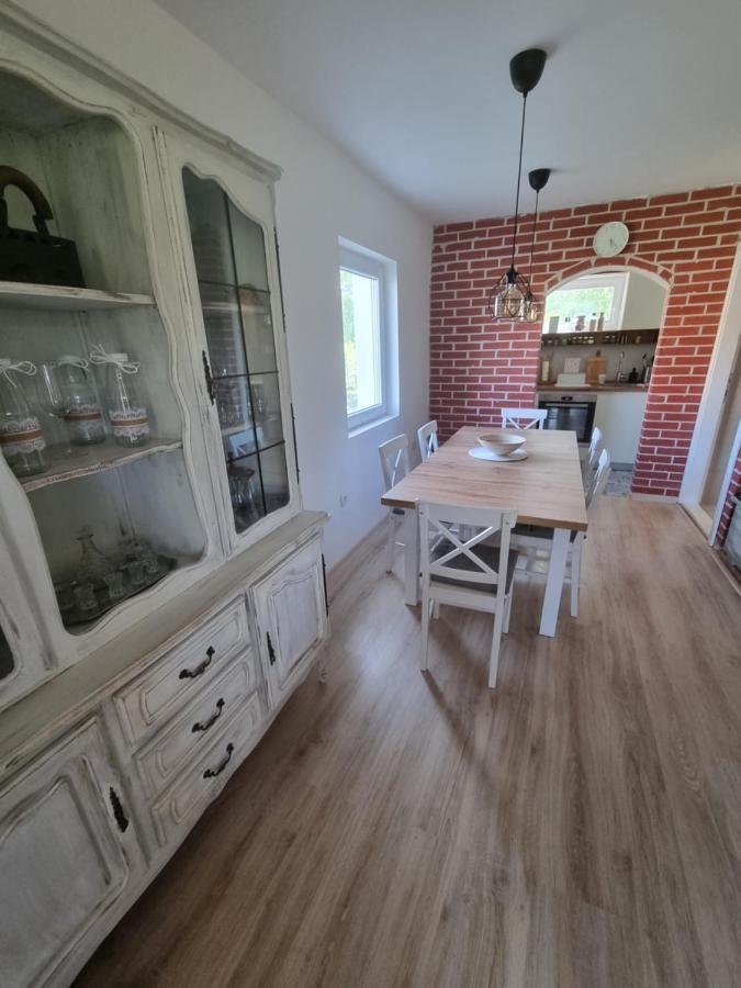Vila Hoopovo House Fruska Gora Irig Exteriér fotografie